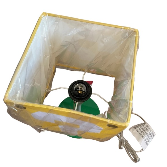 Super Mario Question Block Lamp Light Nintendo Kids Decor Yellow NEW - Picture 3 of 5